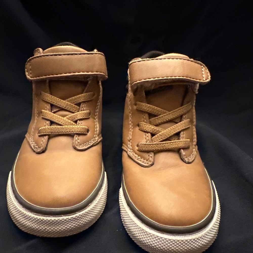 PLACE toddler shoes. Size 9